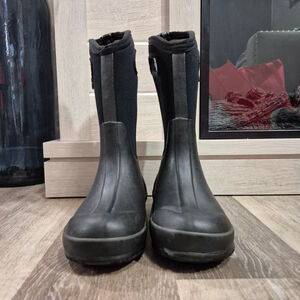 Bogs Classic High Waterproof Rain & Snow Boots 2 (Big kid) Black